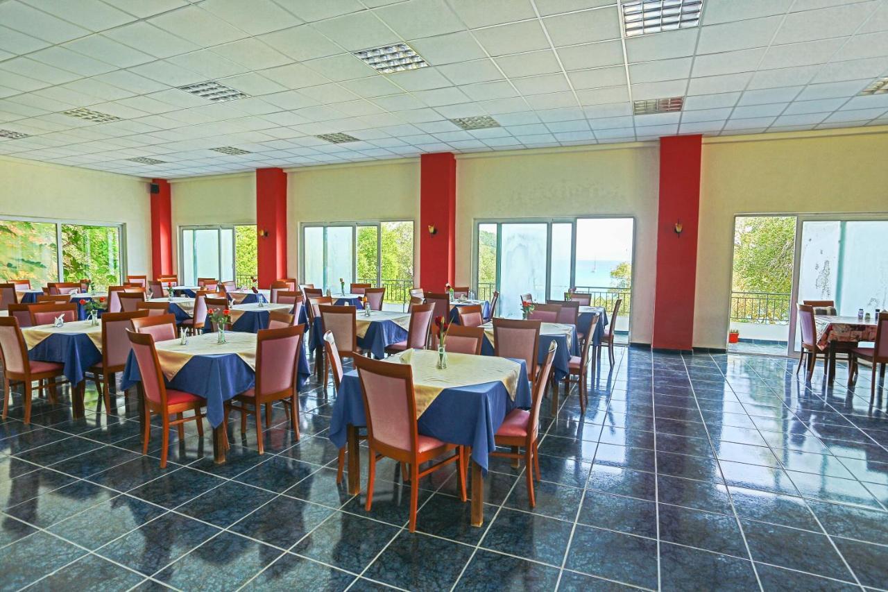 Amfitriti Hotel & Studios Lákka Buitenkant foto